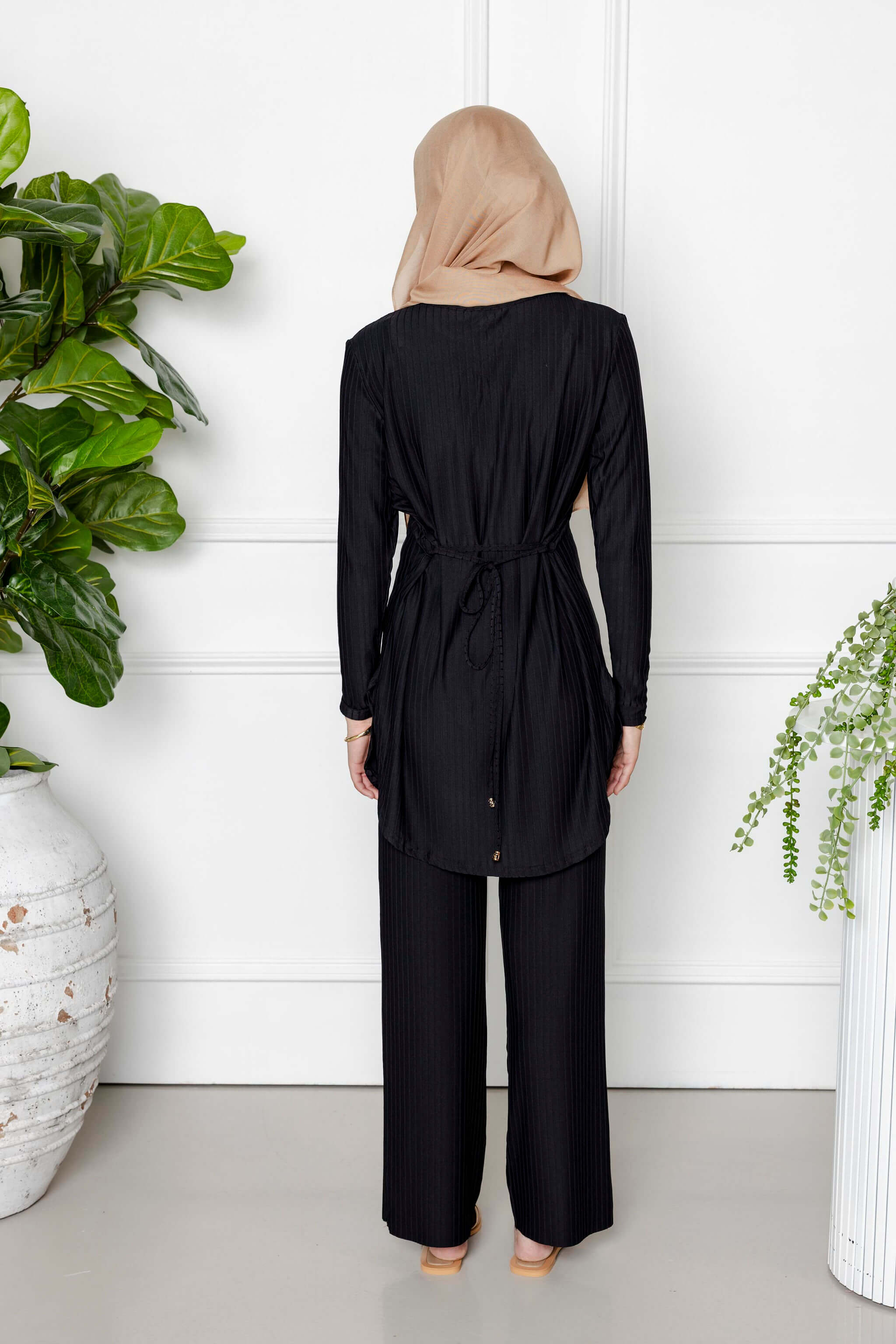 Yasmin Black Ribbed Two Piece Set