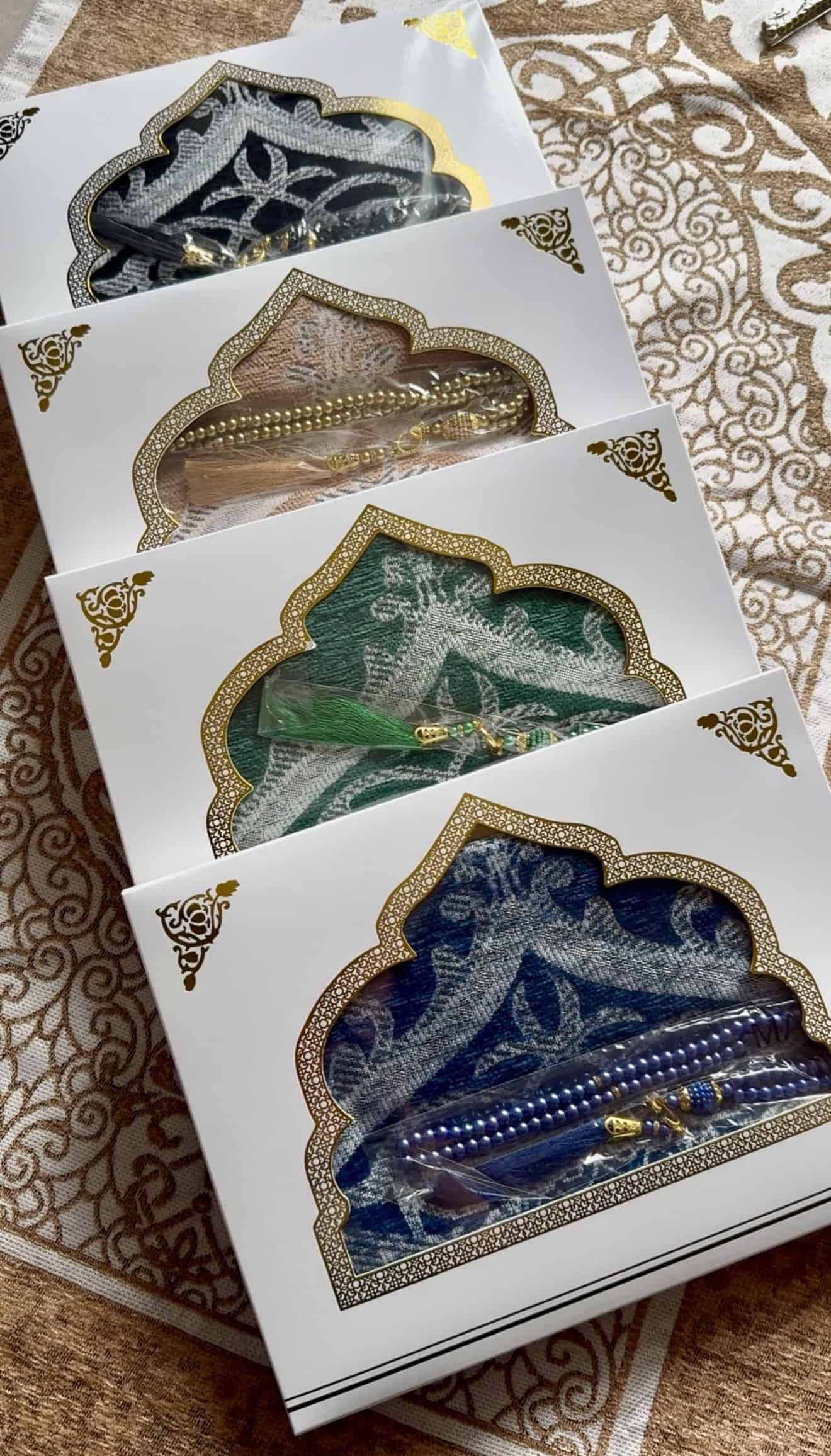Prayer Mat & Tasbih Gift Set